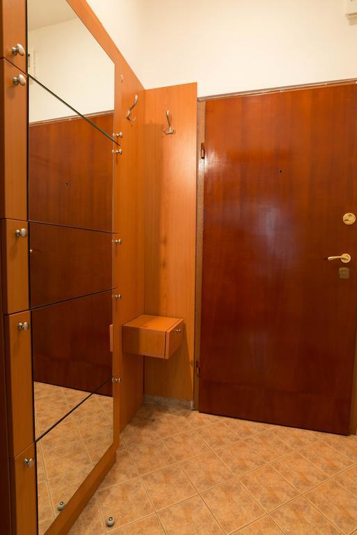 Sea Garden Plaza Apartment - Free Parking 布尔加斯 客房 照片