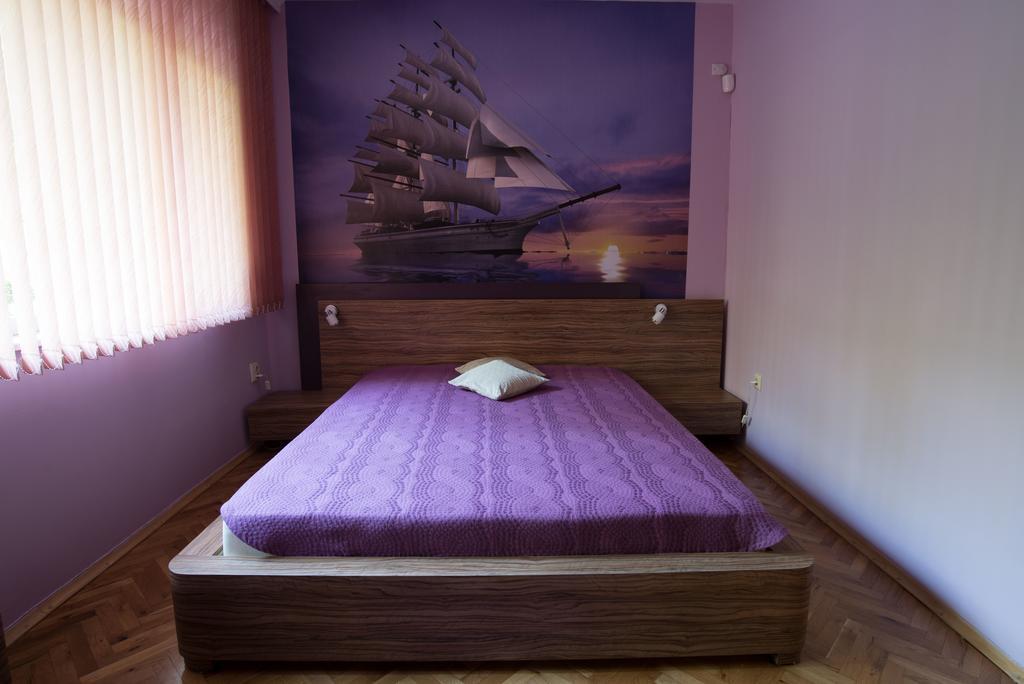 Sea Garden Plaza Apartment - Free Parking 布尔加斯 客房 照片