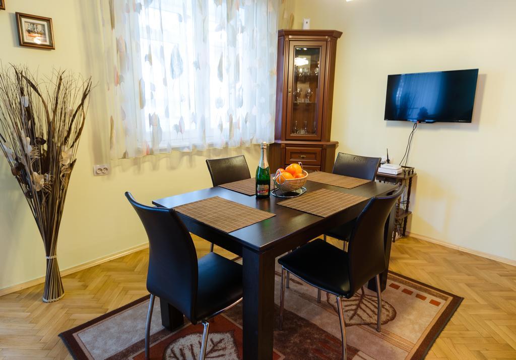 Sea Garden Plaza Apartment - Free Parking 布尔加斯 外观 照片
